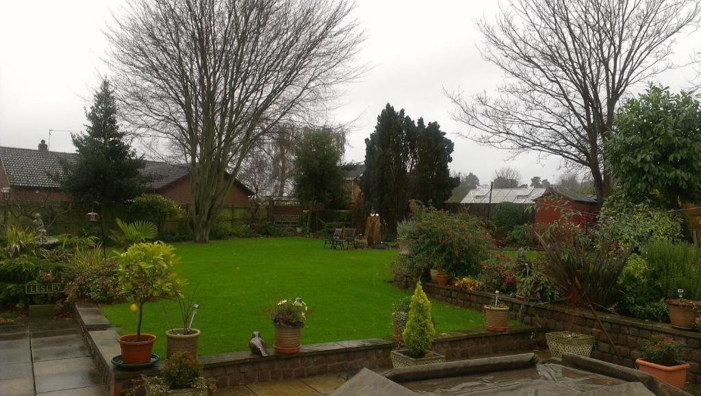 St Edmundsbury B&B Drayton  Ngoại thất bức ảnh