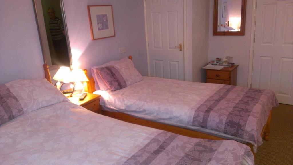 St Edmundsbury B&B Drayton  Ngoại thất bức ảnh