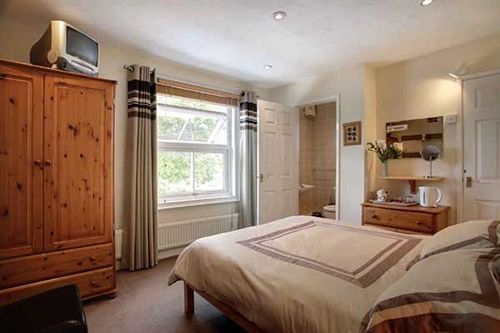 St Edmundsbury B&B Drayton  Ngoại thất bức ảnh
